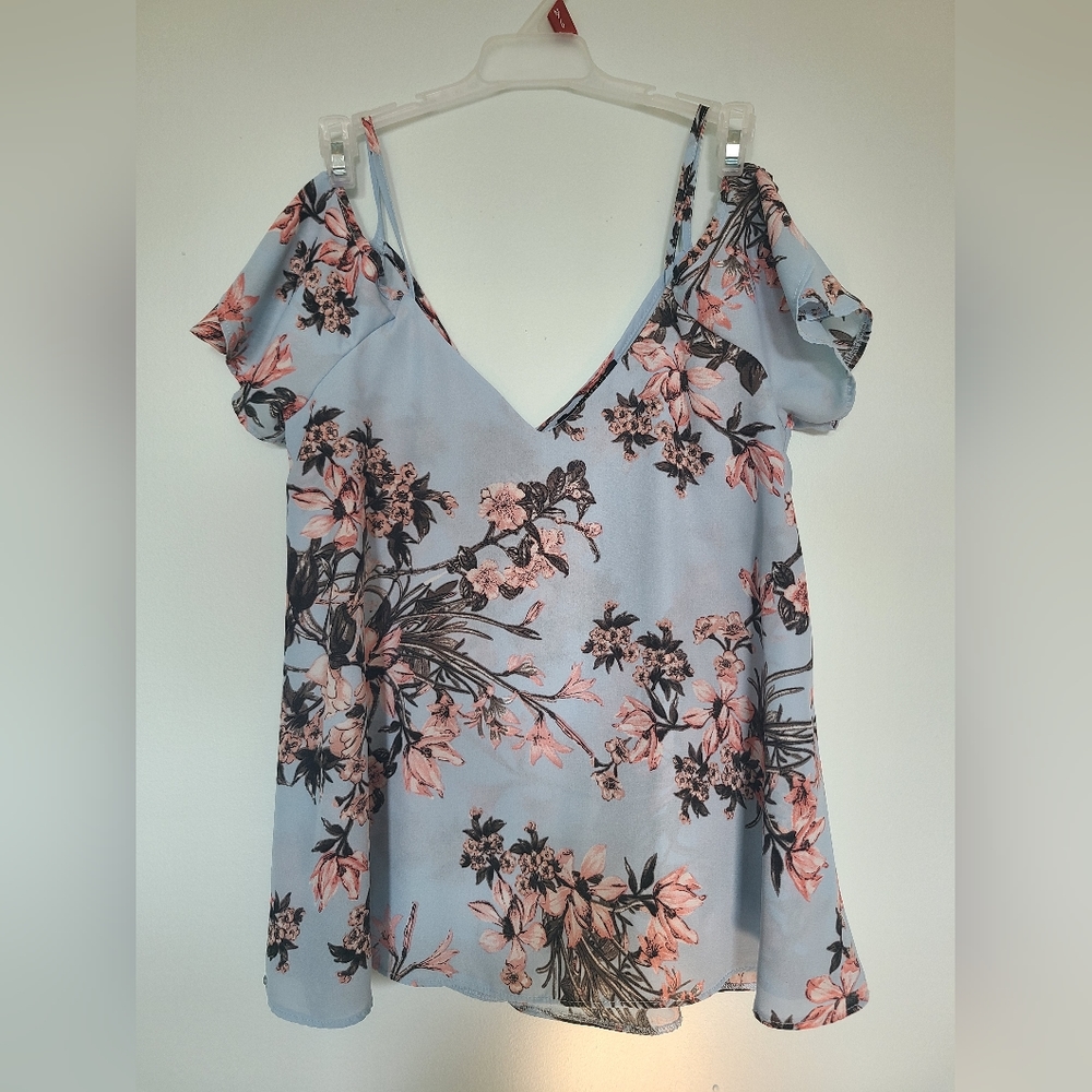 ⚡️SOLD⚡️Off the shoulder floral top